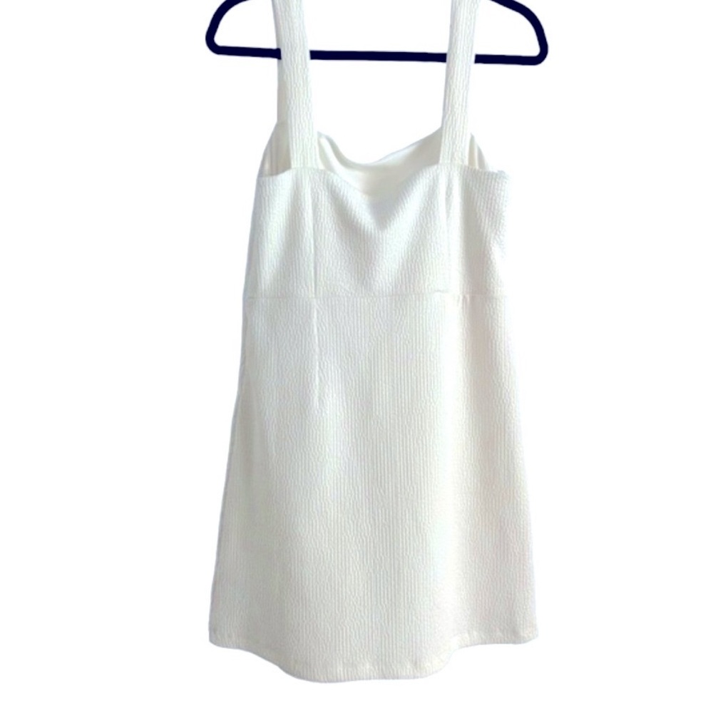 •EUC Urban Outfitters Classic White Dress Side Zipper Wide Straps Textured Large